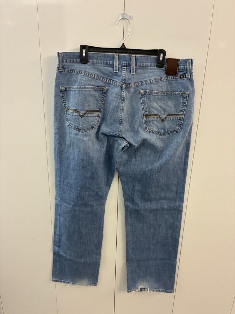 VTG Lucky Brand 211 Original Straight Jeans Mens 38x32 Light Wash Whiskered USA